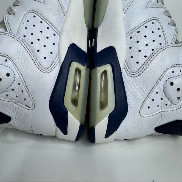 Nike Women’s size 7.5 Air Jordan 6 retro midnight navy 2022 white blue wmns shoe - Picture 5 of 10